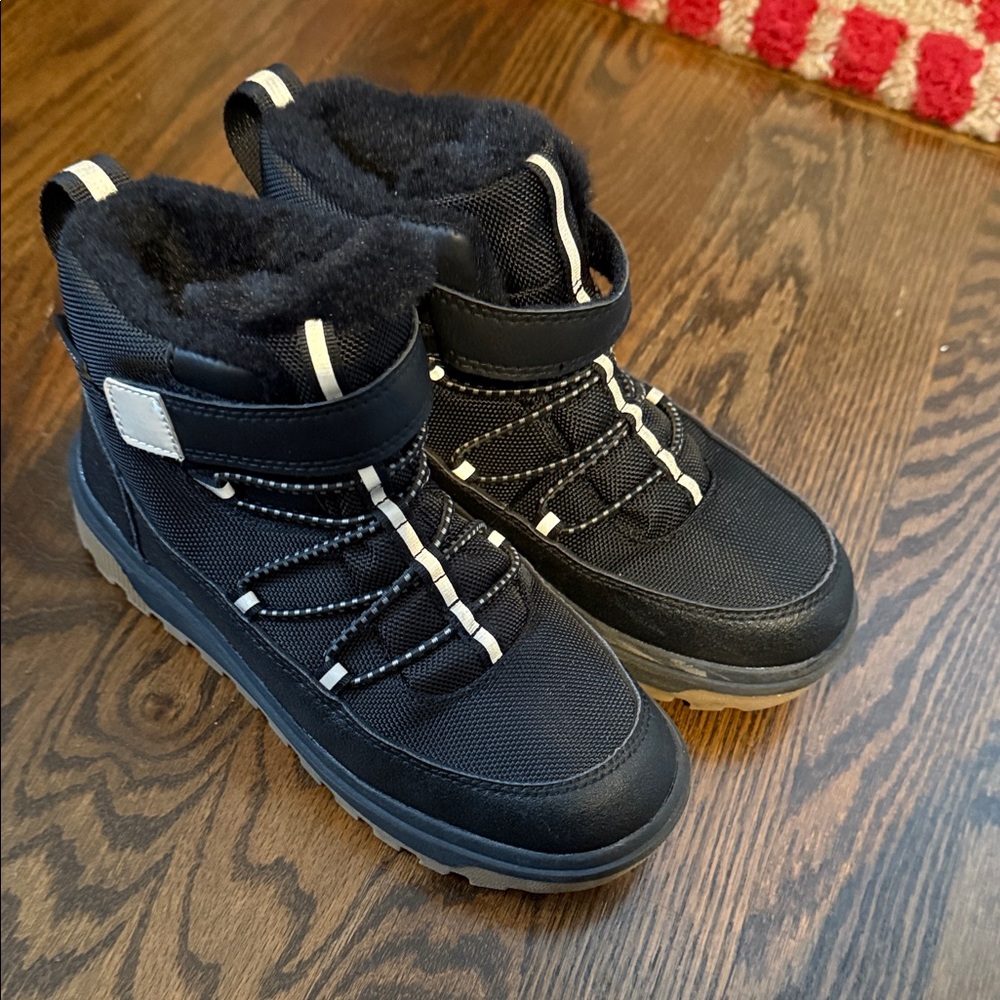 New H&M Black Winter Boots with Fur Lining